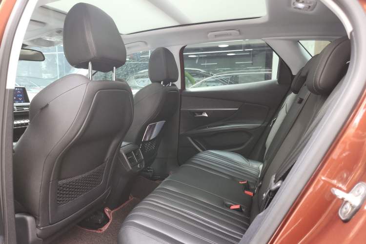 Used Peugeot 4008 2017 350THP Luxury Edition Interior 7