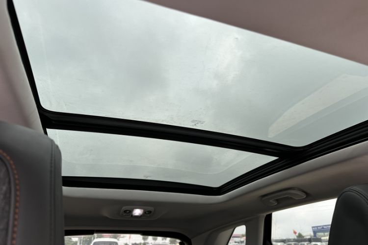 Used Peugeot 4008 2017 350THP Elite Edition Interior 7