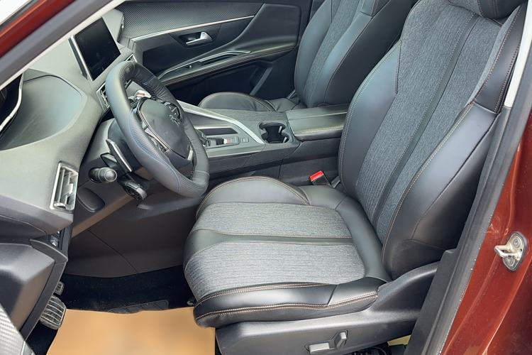 Used Peugeot 4008 2017 350THP Elite Edition Left Front Seat