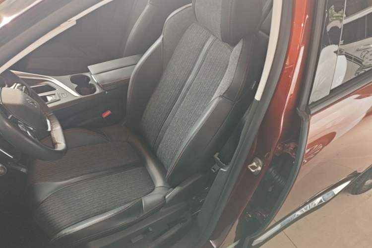 Used Peugeot 4008 2017 350THP Elite Edition Left Front Seat