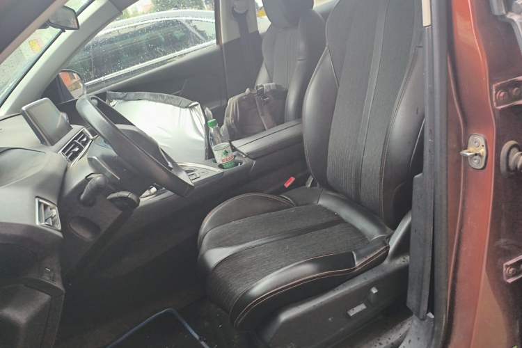 Used Peugeot 4008 2017 350THP Elite Edition Left Front Seat