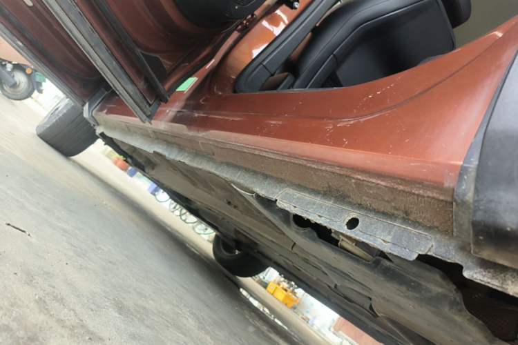 Used Peugeot 4008 2017 350THP Elite Edition Left Side Sill