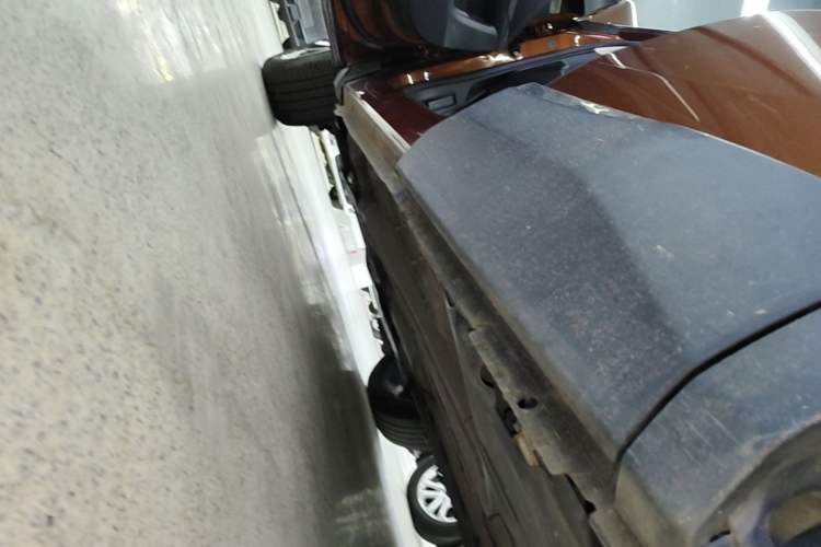 Used Peugeot 4008 2017 350THP Elite Edition Left Side Sill