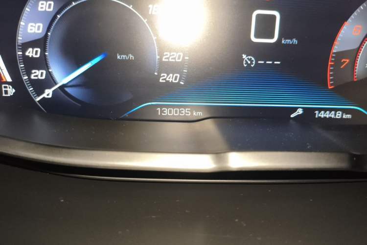 Used Peugeot 4008 2017 350THP Elite Edition Odometer Close Up