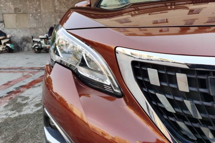 Used Peugeot 4008 2017 350THP Elite Edition Right Front Headlight