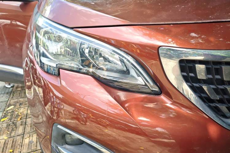 Used Peugeot 4008 2017 350THP Elite Edition Right Front Headlight