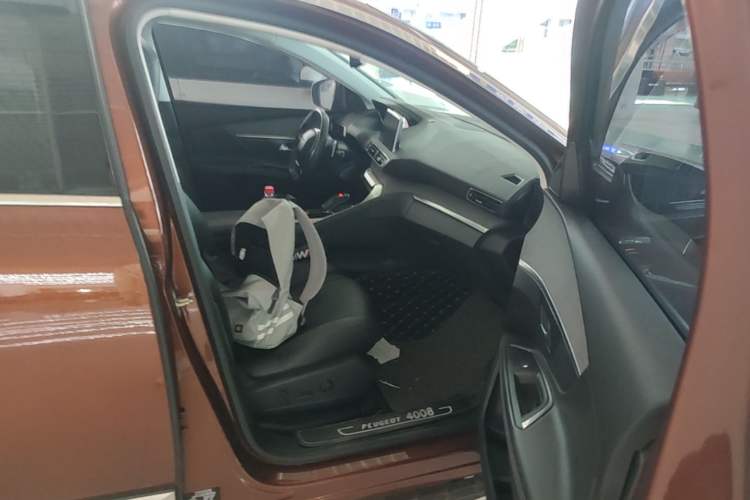 Used Peugeot 4008 2017 350THP Luxury Edition Right Front Seat
