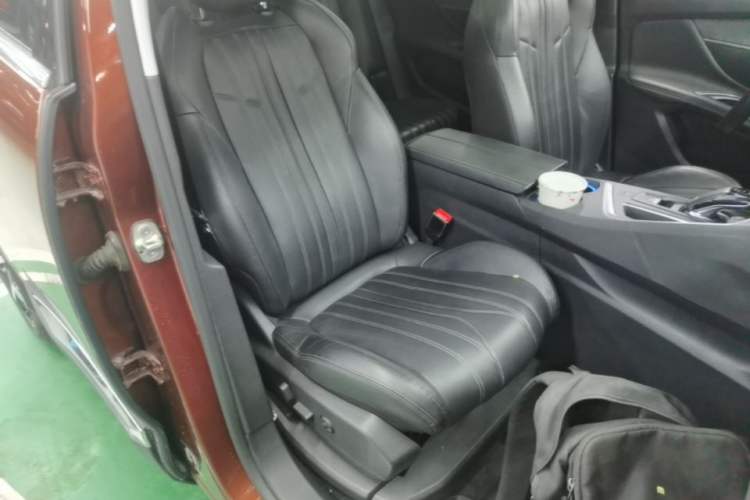 Used Peugeot 4008 2017 350THP Luxury Edition Right Front Seat