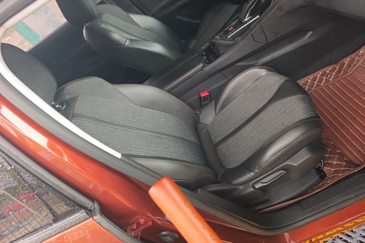 Used Peugeot 4008 2017 350THP Elite Edition Right Front Seat