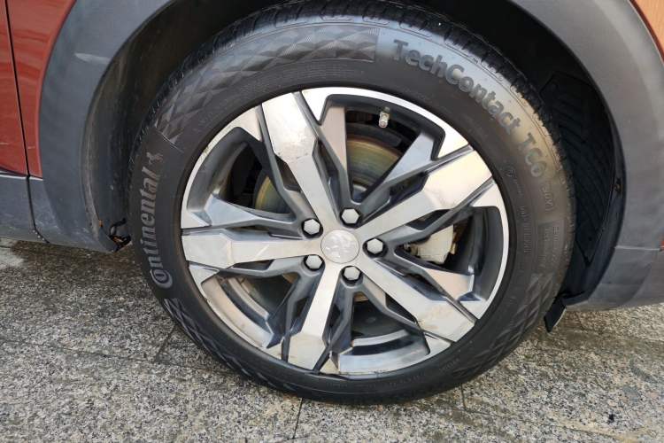 Used Peugeot 4008 2017 350THP Elite Edition Right Front Wheel Hub