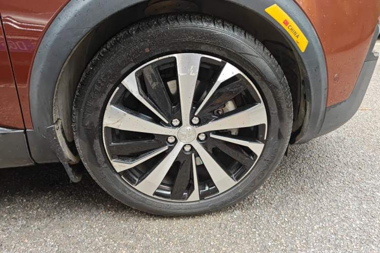 Used Peugeot 4008 2017 380THP Luxury GT Edition Right Front Wheel Hub