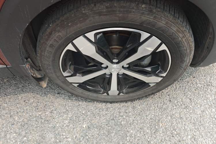 Used Peugeot 4008 2017 350THP Luxury Edition Right Front Wheel Hub