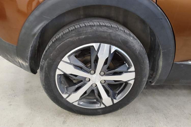 Used Peugeot 4008 2017 350THP Elite Edition Right Rear Wheel Hub