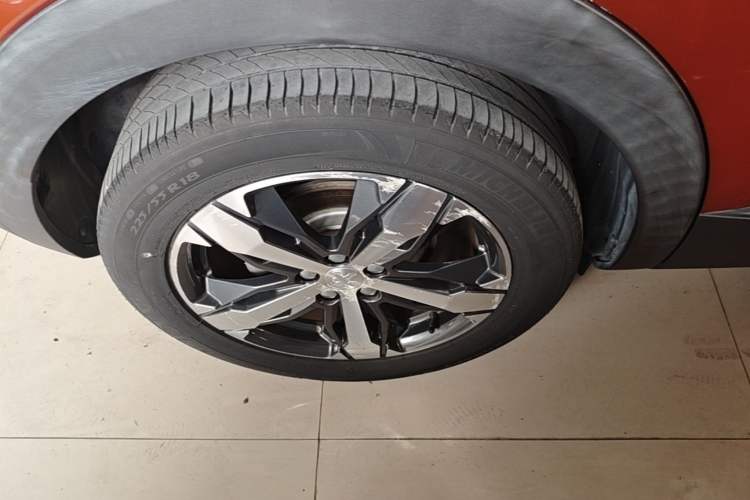 Used Peugeot 4008 2017 350THP Elite Edition Right Rear Wheel Hub
