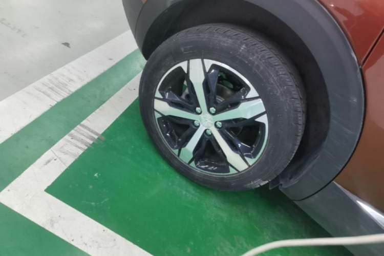 Used Peugeot 4008 2017 350THP Luxury Edition Right Rear Wheel Hub