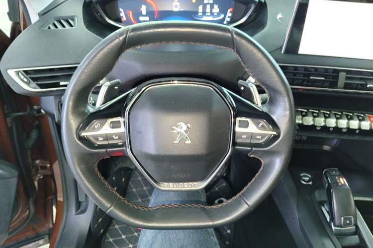 Used Peugeot 4008 2017 350THP Elite Edition Steering Wheel