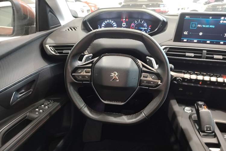 Used Peugeot 4008 2017 350THP Elite Edition Steering Wheel
