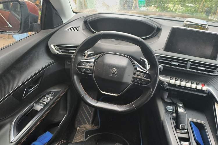 Used Peugeot 4008 2017 350THP Elite Edition Steering Wheel