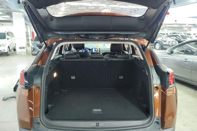 Used Peugeot 4008 2017 350THP Elite Edition Trunk
