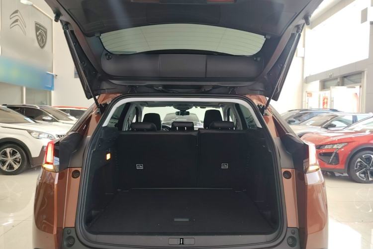 Used Peugeot 4008 2017 350THP Elite Edition Trunk