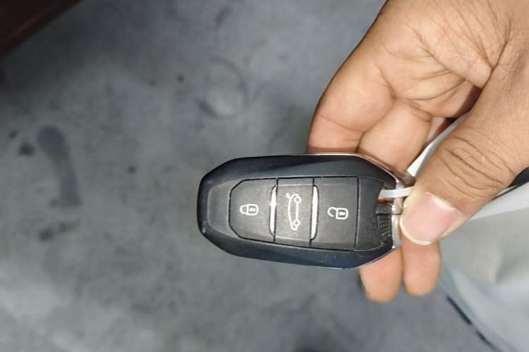 Used Peugeot 4008 2017 350THP Elite Edition Vehicle Key