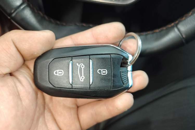 Used Peugeot 4008 2017 350THP Elite Edition Vehicle Key