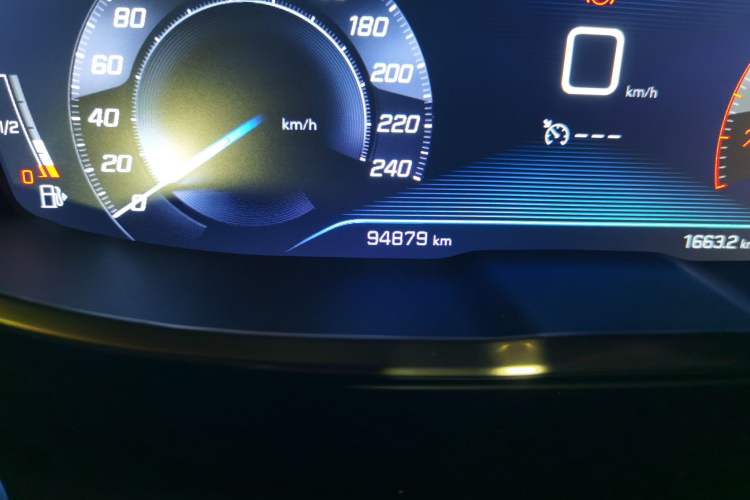 Used Peugeot 4008 2017 380THP Elite Edition Odometer Close Up