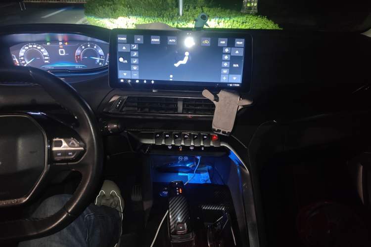 Used Peugeot 4008 2017 350THP Elite Edition Audio And AC Panel