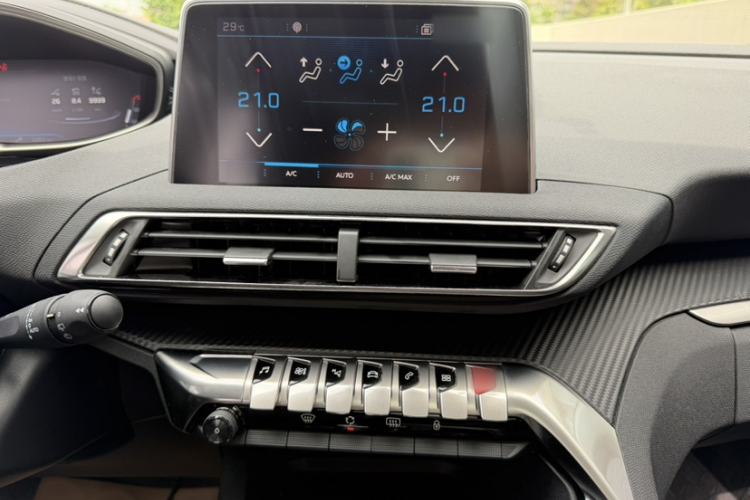 Used Peugeot 4008 2017 350THP Elite Edition Audio And AC Panel