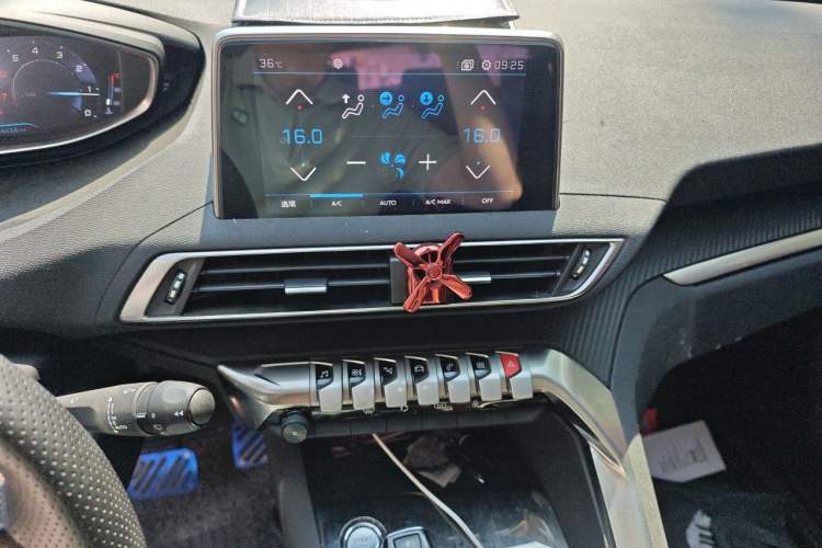 Used Peugeot 4008 2017 350THP Elite Edition Audio And AC Panel