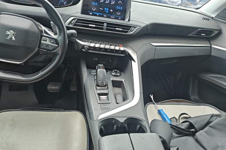 Used Peugeot 4008 2017 350THP Luxury Edition Audio And AC Panel