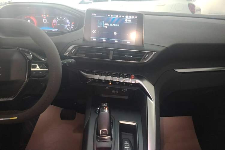 Used Peugeot 4008 2017 350THP Elite Edition Audio And AC Panel