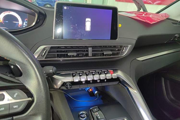 Used Peugeot 4008 2017 350THP Elite Edition Audio And AC Panel
