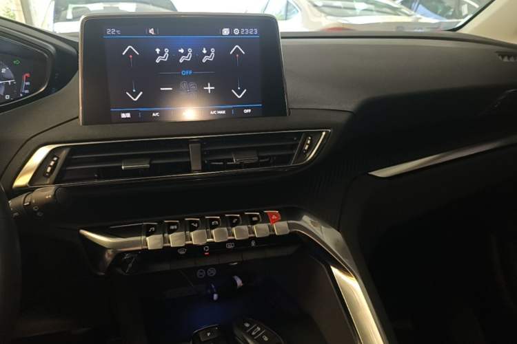 Used Peugeot 4008 2017 350THP Elite Edition Audio And AC Panel