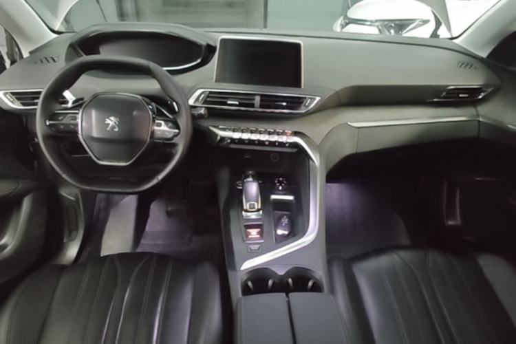 Used Peugeot 4008 2017 380THP Luxury Edition Center Console