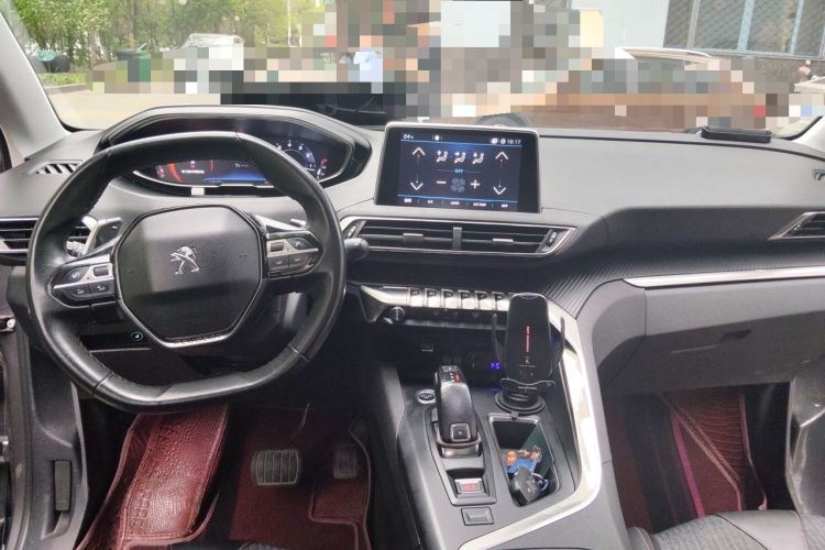Used Peugeot 4008 2017 350THP Comfort Edition Center Console