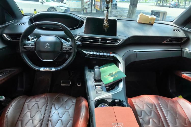 Used Peugeot 4008 2017 380THP Luxury GT Edition Center Console
