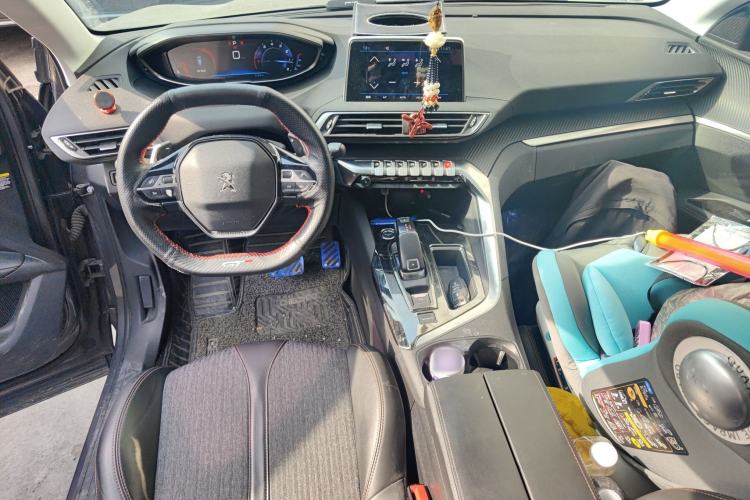 Used Peugeot 4008 2017 350THP Elite Edition Center Console