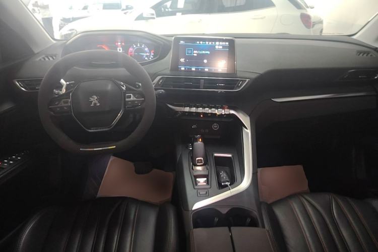 Used Peugeot 4008 2017 350THP Elite Edition Center Console