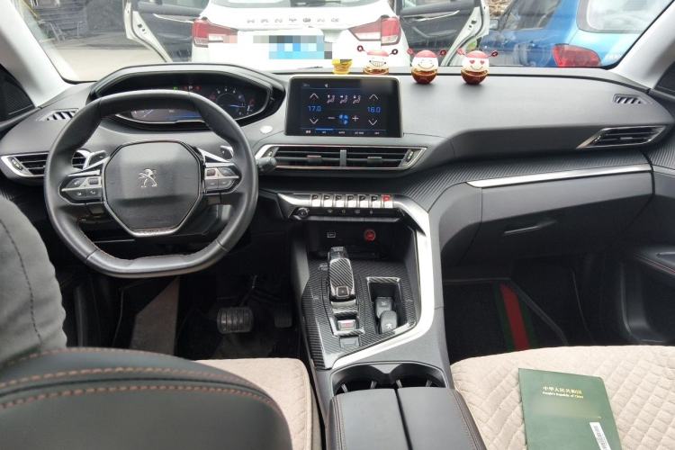 Used Peugeot 4008 2017 350THP Elite Edition Center Console