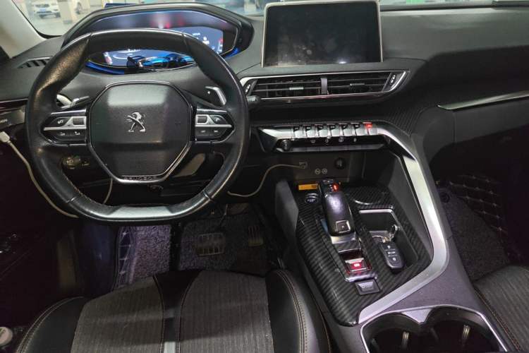 Used Peugeot 4008 2017 350THP Elite Edition Center Console