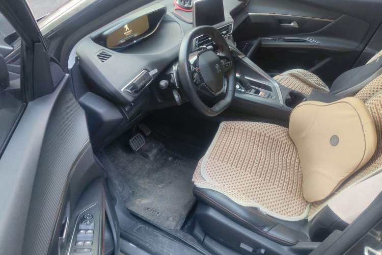Used Peugeot 4008 2017 350THP Elite Edition Driver Seat