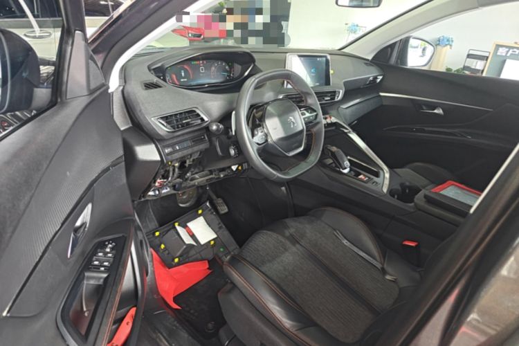 Used Peugeot 4008 2017 350THP Elite Edition Driver Seat