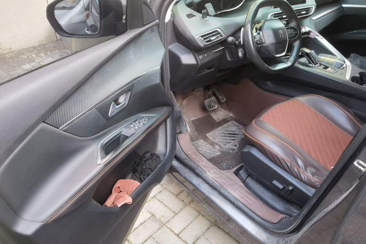 Used Peugeot 4008 2017 350THP Elite Edition Driver Seat