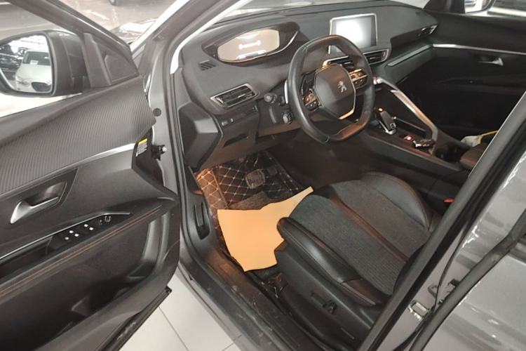 Used Peugeot 4008 2017 350THP Elite Edition Driver Seat
