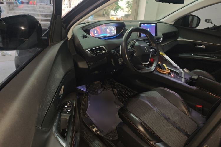 Used Peugeot 4008 2017 350THP Elite Edition Driver Seat