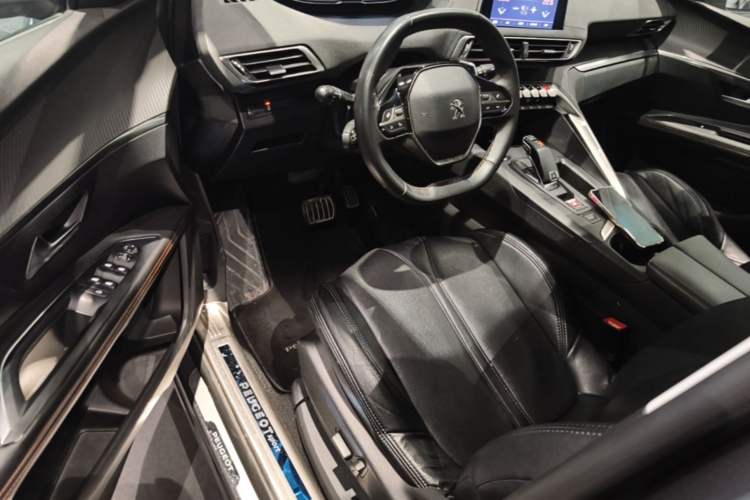 Used Peugeot 4008 2017 350THP Elite Edition Driver Seat