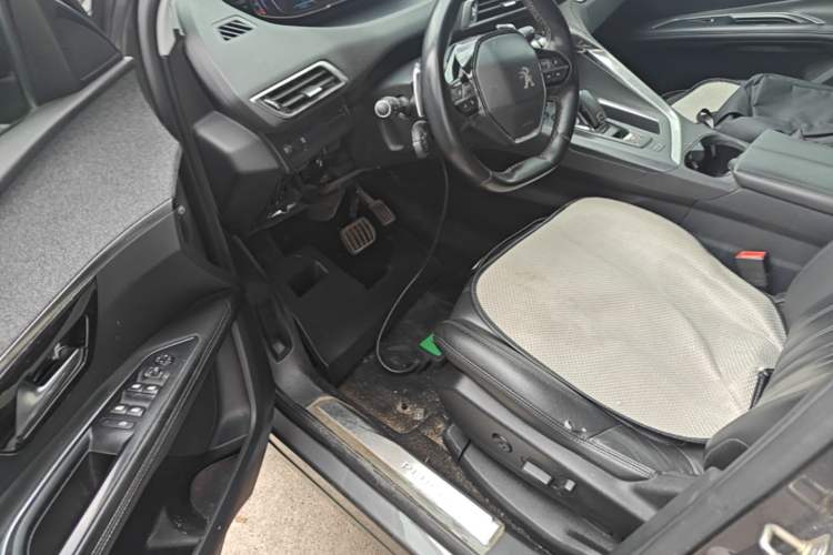 Used Peugeot 4008 2017 350THP Luxury Edition Driver Seat
