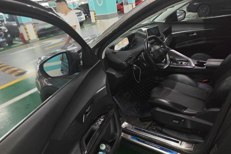 Used Peugeot 4008 2017 350THP Elite Edition Driver Seat