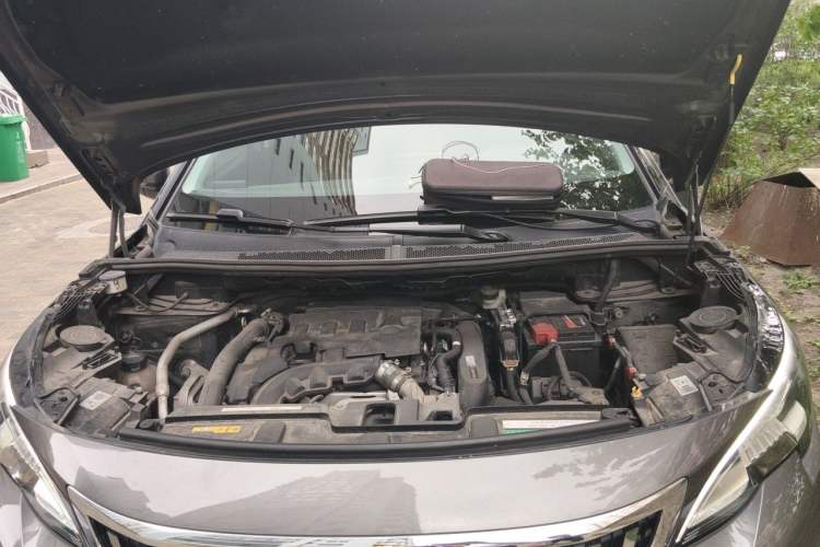 Used Peugeot 4008 2017 350THP Comfort Edition Engine Bay